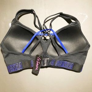 🌸Lasenza sports bra🌸